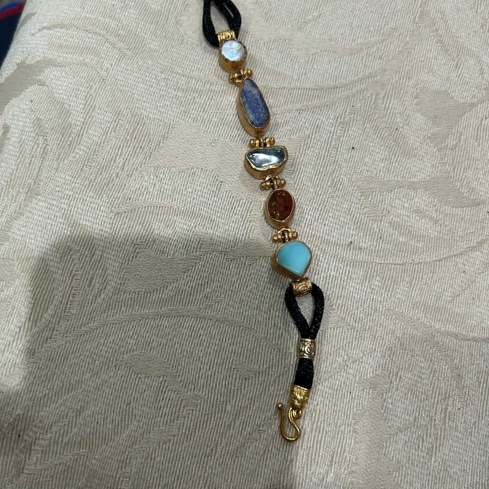 Elegant Multi-Stone Gold Bracelet